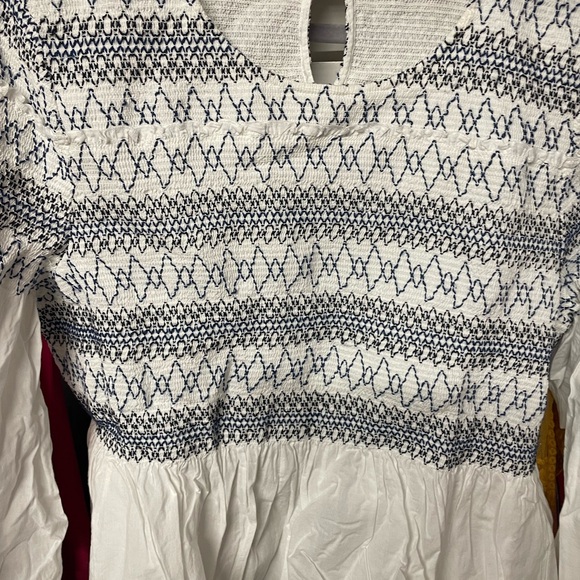 Crown & Ivy shirt XL Brand New No tag wrinkles from packaging - Picture 3 of 5